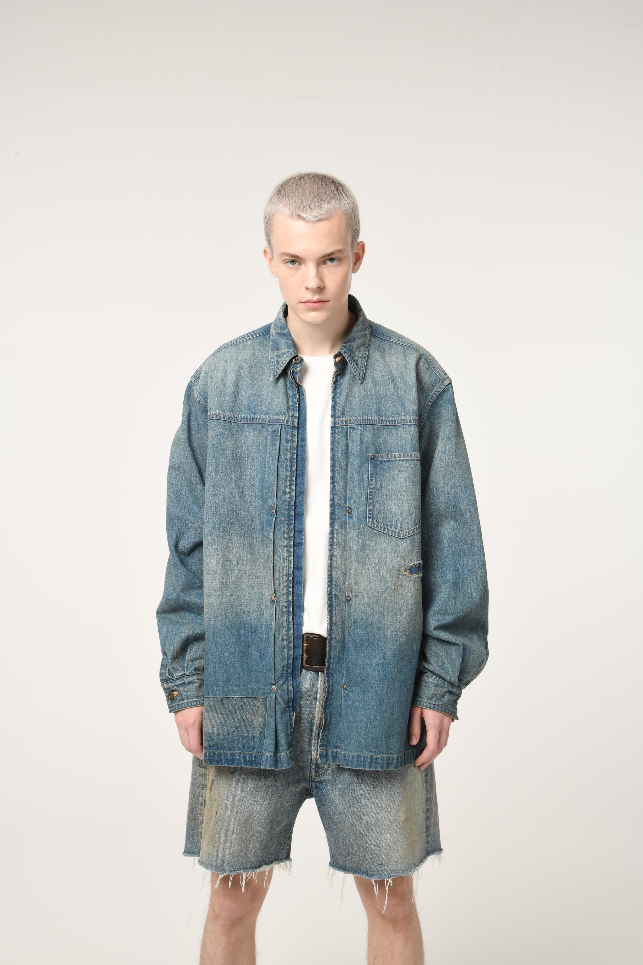 C30 - BOW WOW, RECOGNIZE FLAGSHIP SHOP 