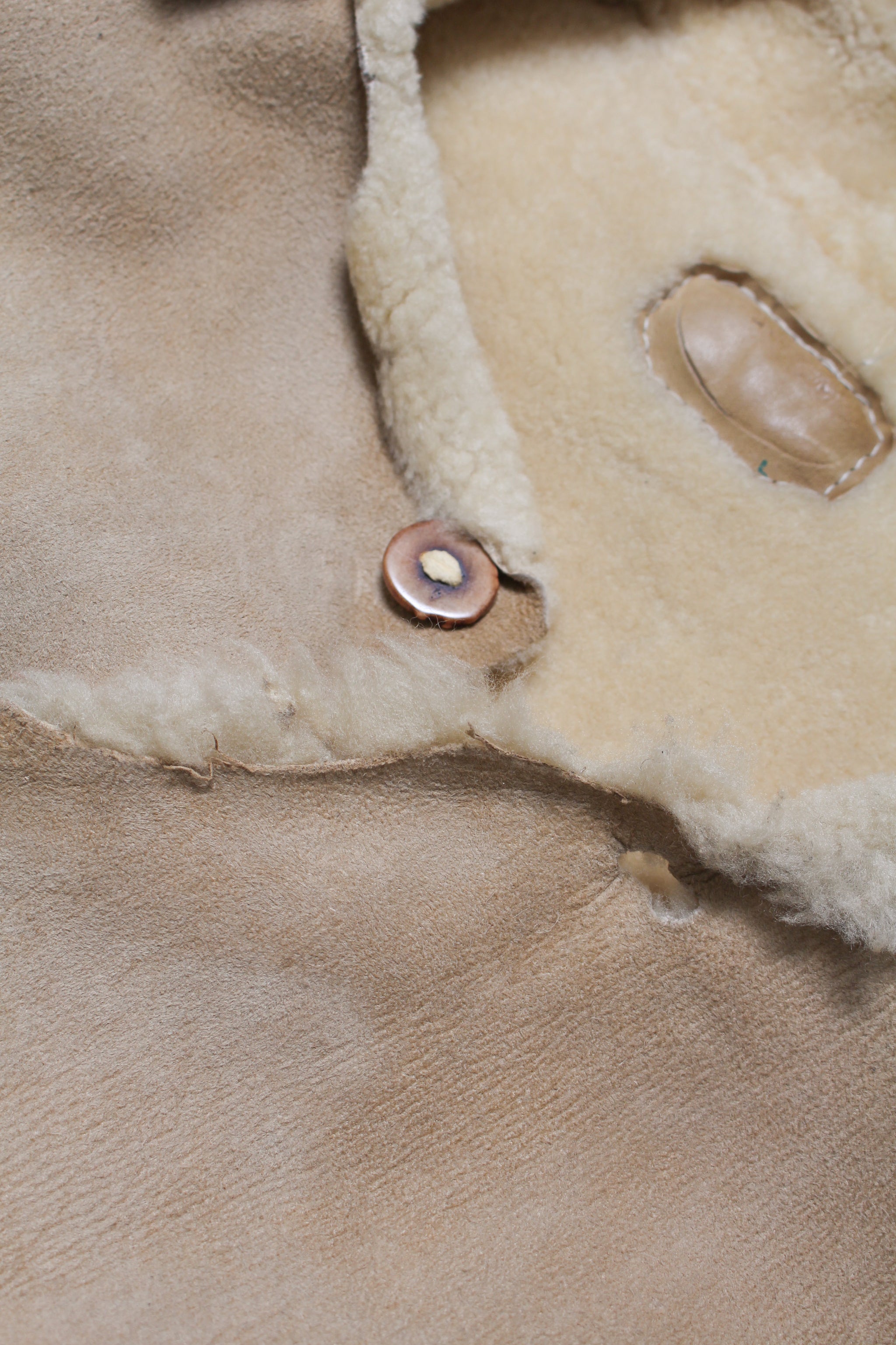 USED in STOCK】MOUNTAIN RHYTHM – MOUTON COAT 70s – C30 - BOW WOW