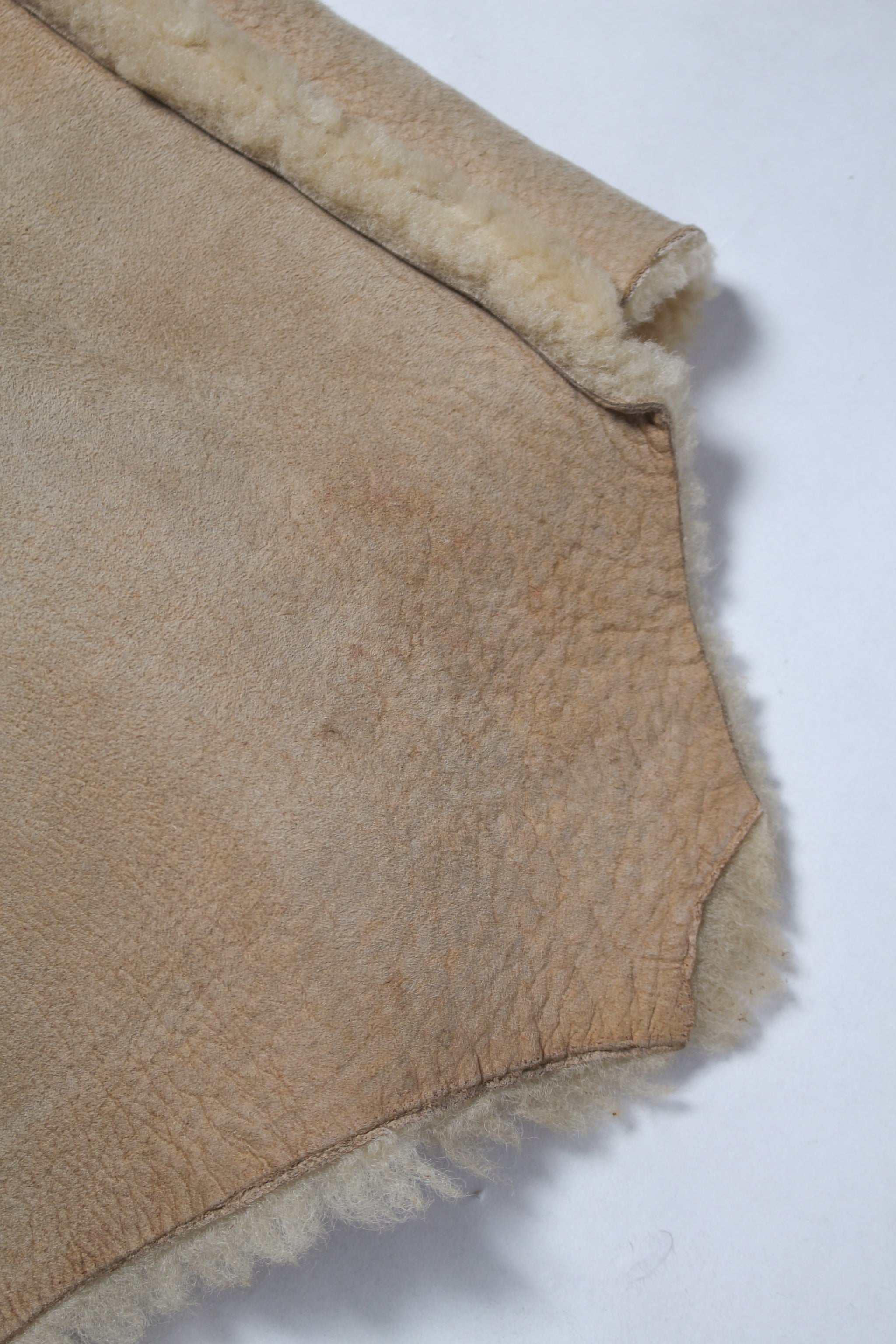 USED in STOCK】MOUNTAIN RHYTHM – MOUTON COAT 70s – C30 - BOW WOW