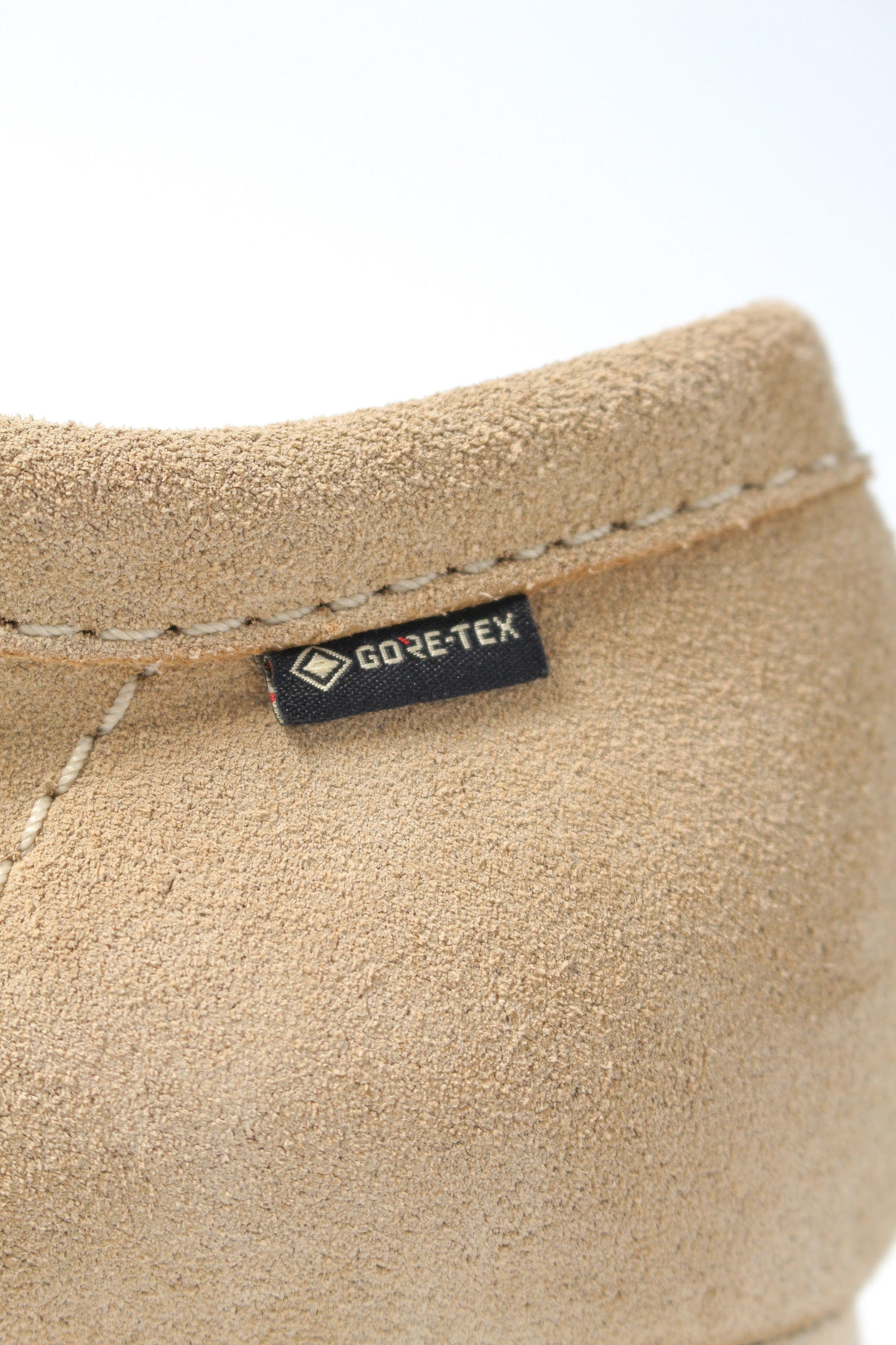 C30 5th ANNIVERSARY SELECT ITEM】 CLARKS WALLABEE GTX – C30