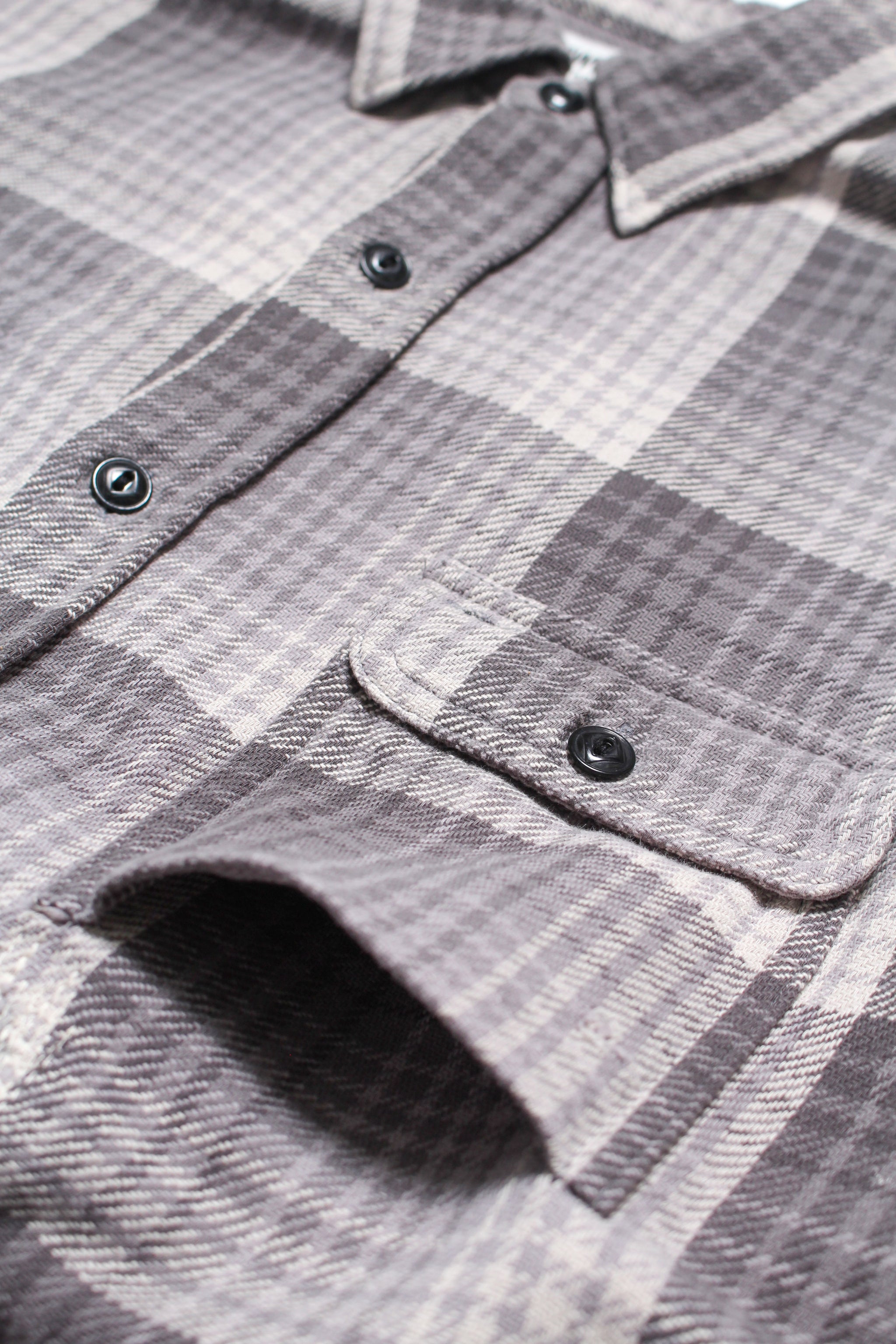 DELUXE FLANNEL SHIRTS REPAIRED – C30 - BOW WOW, RECOGNIZE