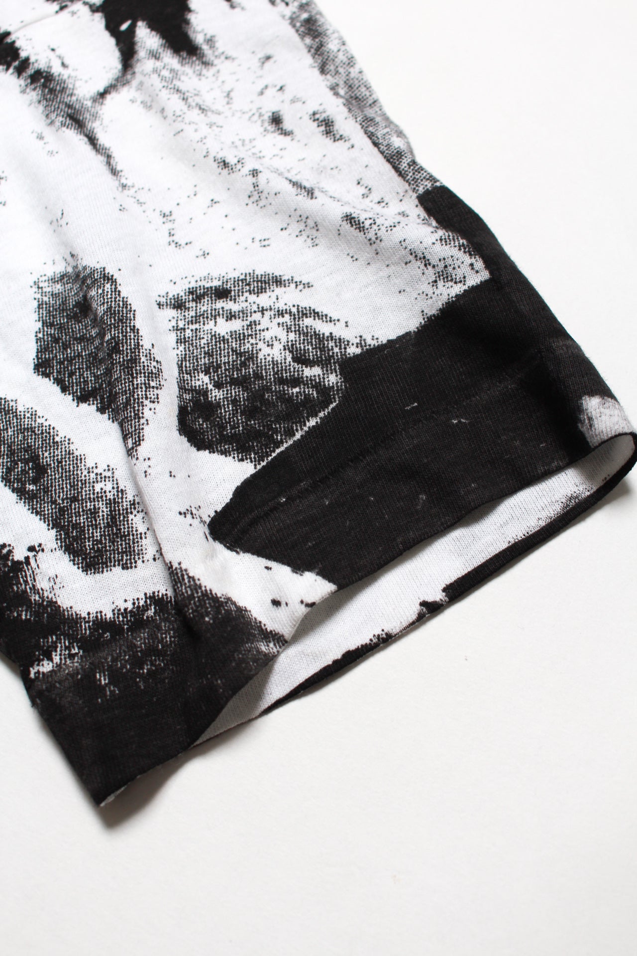 BLACK SHEEP - A WOLF IN SHEEP'S CLOTHING TEE early 90s BLACK SHEEP - A WOLF IN SHEEP'S CLOTHING TEE early 90s