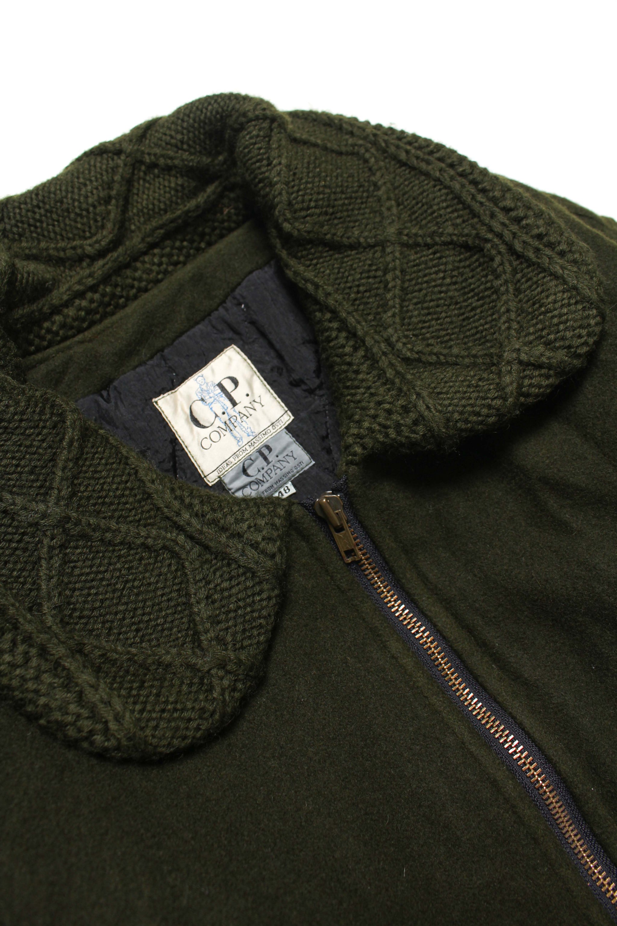 正規品c.p.company中綿入りゴーグルジャケット豊田貿易　マッシモオスティ C.P.COMPANY CPCOMPANY シーピーカンパニー ジャケット ナイロン